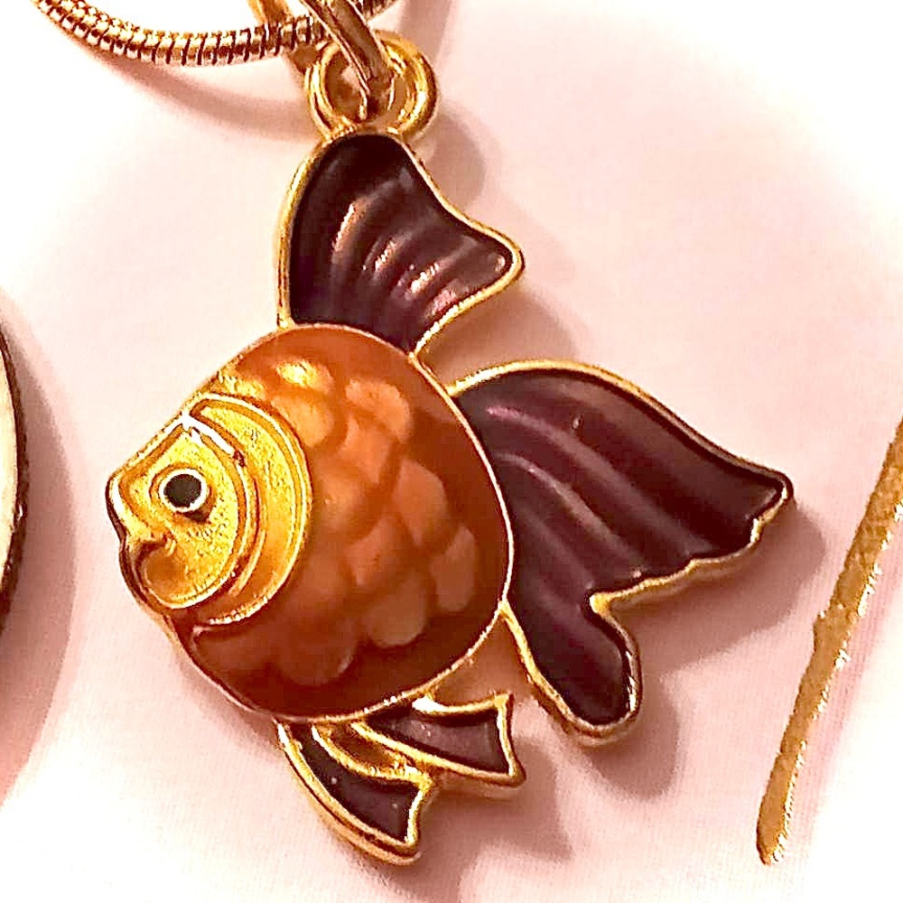 Colorful FISH Necklace on An Adjustable Stainless Steel Chain W/ Gold tone Plate
